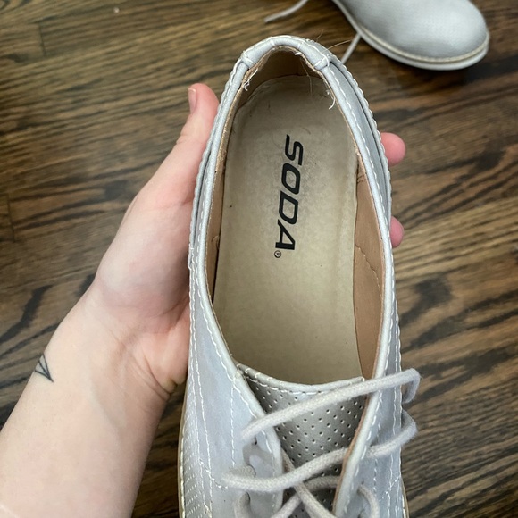 SODA Oxford style shoes - size 5 women’s - Picture 5 of 5